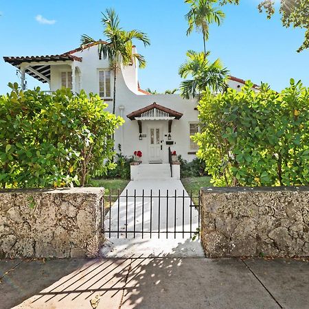 فندق Casa Coral كورال غابلز المظهر الخارجي الصورة
